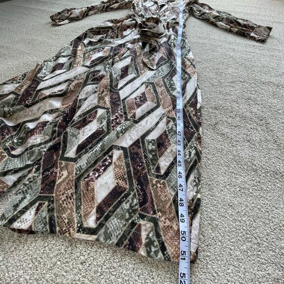 🔥H&M Mob Wife Snake Print Patches Style Satin Ankle Jumpsuit Women Size 0 - Picture 16 of 17